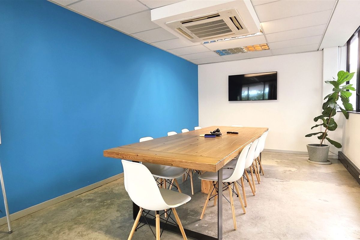 Modern offices to let in Rivonia Boulevard - Photo 4