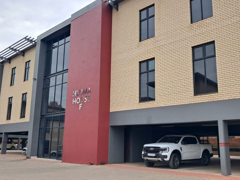 1371m2 Office Block to Let - Photo 2