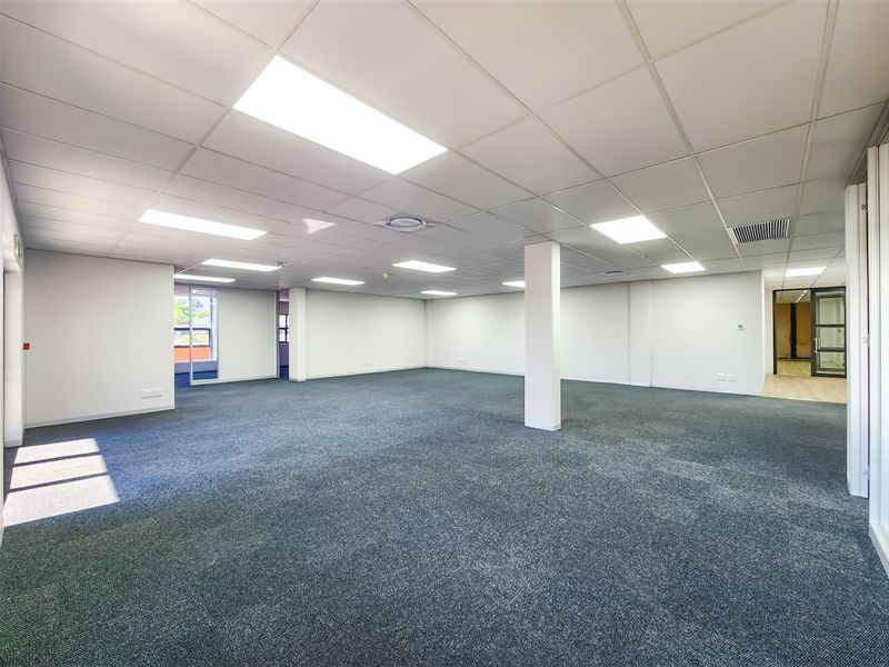 259m2 Office Ready for Immediate Occupation - Photo 10