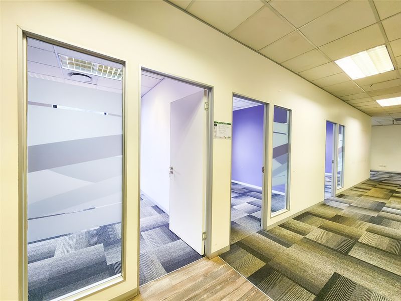 212m2 Office to Let in Quadrum Office Park - Photo 7