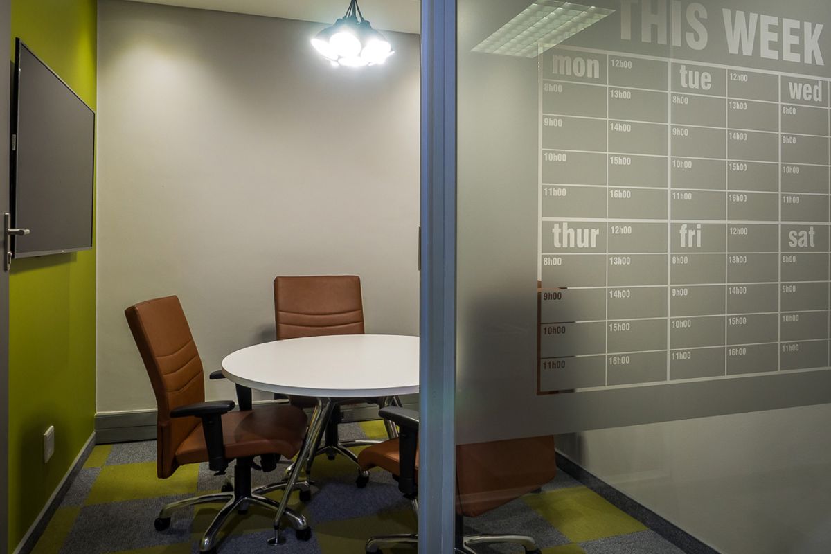 Modern Office Suites in Faerie Glen – Safe, Secure, and Ready! - Photo 5