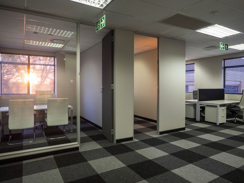 Modern Office Suites in Faerie Glen – Safe, Secure, and Ready! - Photo 10