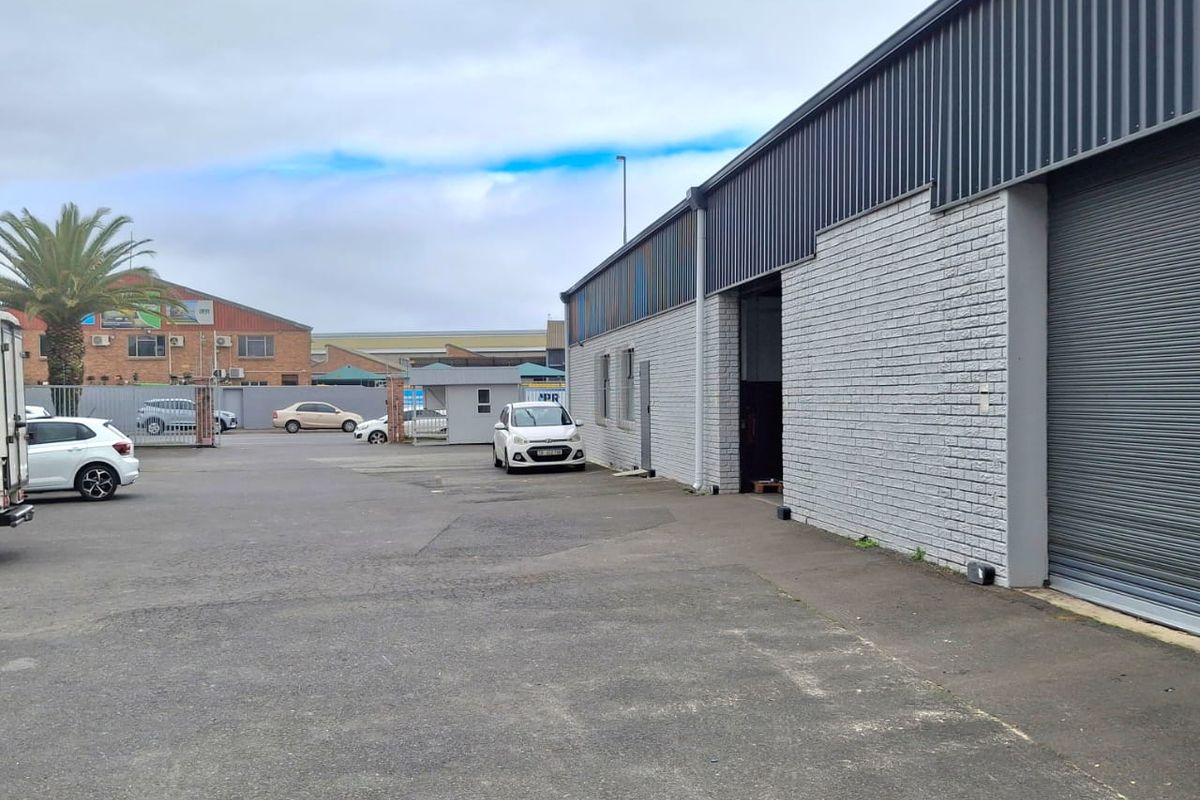 1740m2 Warehouse To Let in Montague Gardens - Photo 5
