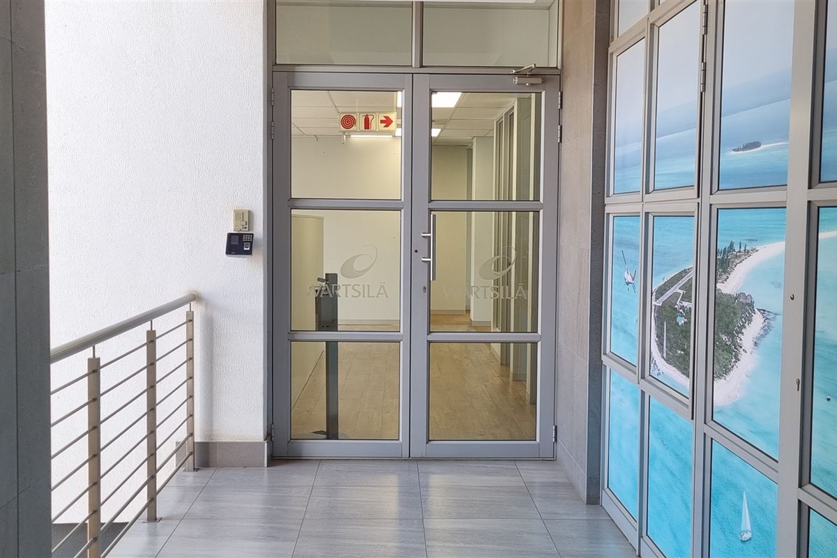 Office space For Sale in the SOLEIL building Lyme Park - Photo 2