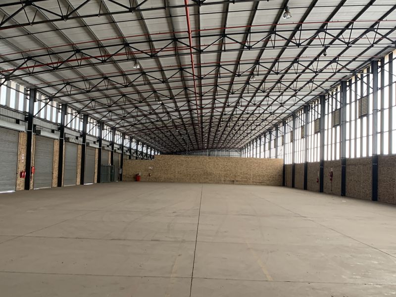 Warehouse to let in Pomona - Photo 8