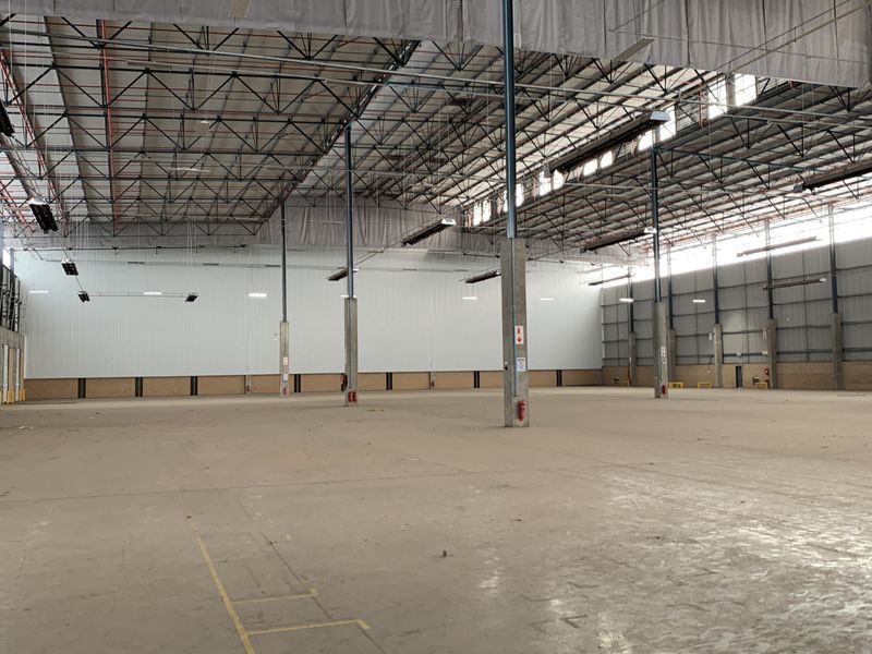 Warehouse to let in Elandsfontein - Photo 10