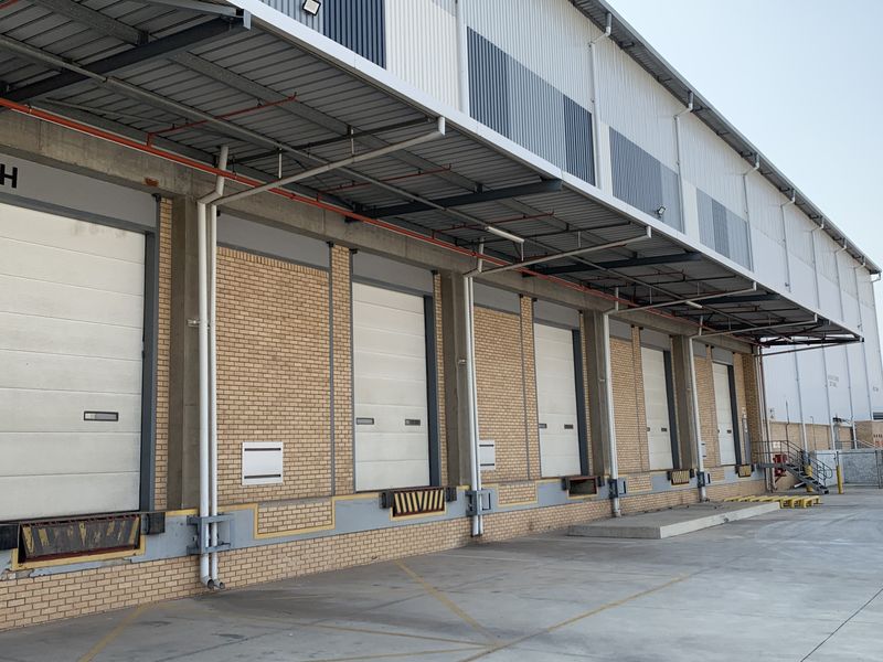 Warehouse to let in Elandsfontein - Photo 3