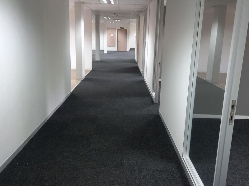 517m2 First Floor Office to Let – Central Office Park, Randjespark, Midrand - Photo 10