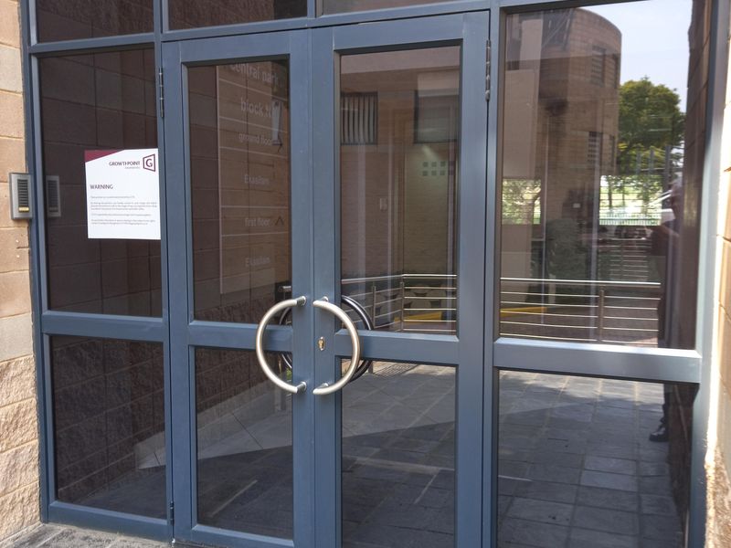 517m2 First Floor Office to Let – Central Office Park, Randjespark, Midrand - Photo 4
