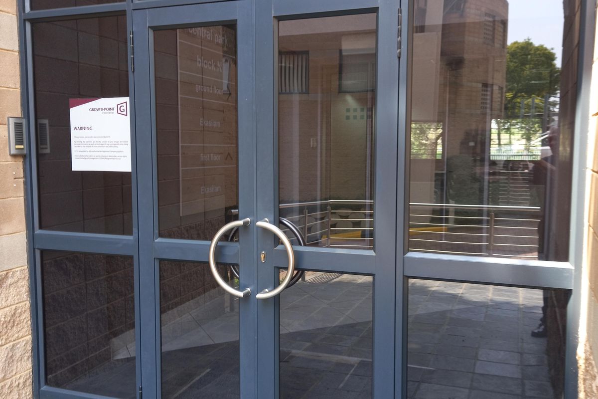 517m2 First Floor Office to Let – Central Office Park, Randjespark, Midrand - Photo 4