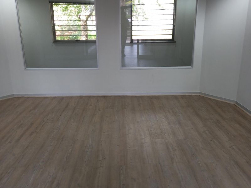 517m2 First Floor Office to Let – Central Office Park, Randjespark, Midrand - Photo 5