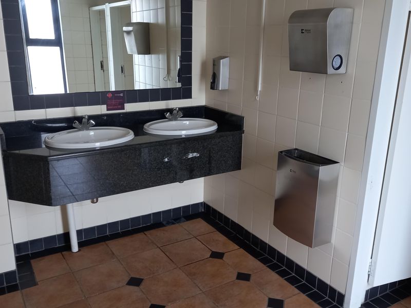 313m2 First Floor Office to Let – Central Office Park, Randjespark, Midrand - Photo 7