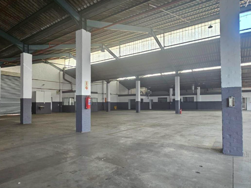 2500m2 Sought-after Warehouse To  et in Montague Gardens - Photo 9