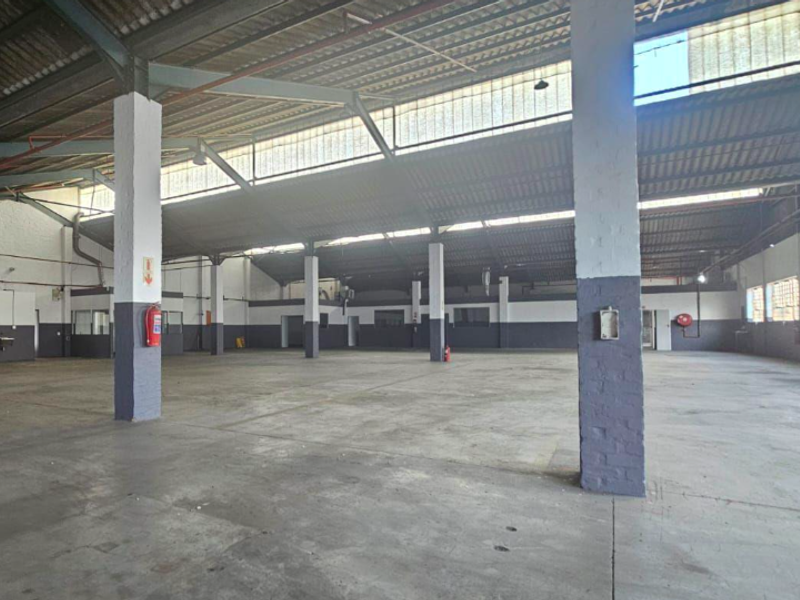 2500m2 Sought-after Warehouse To  et in Montague Gardens - Photo 7