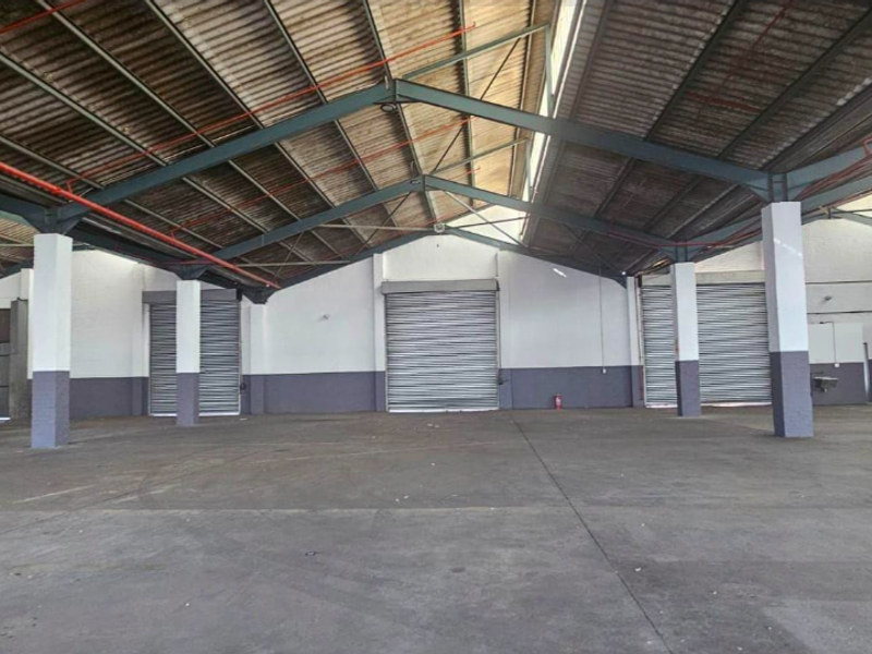2500m2 Sought-after Warehouse To  et in Montague Gardens - Photo 8