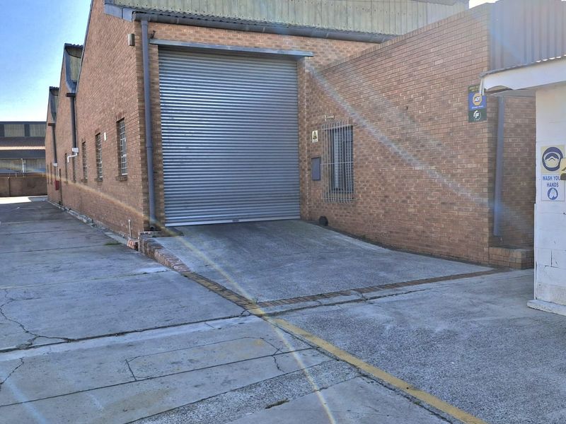 2500m2 Sought-after Warehouse To  et in Montague Gardens - Photo 6