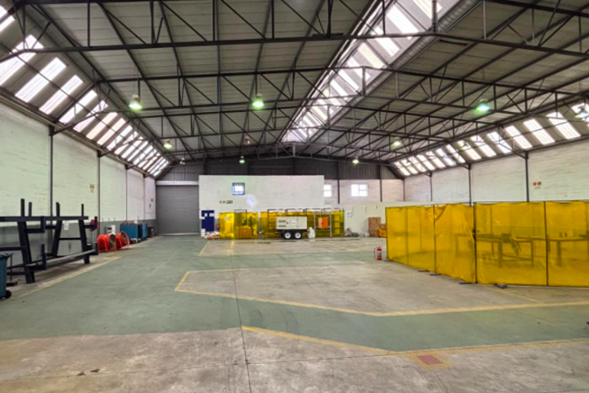 1040m2 Warehouse to Let in Killarney Gardens - Photo 4