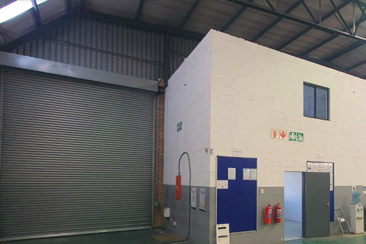 1040m2 Warehouse to Let in Killarney Gardens - Photo 3