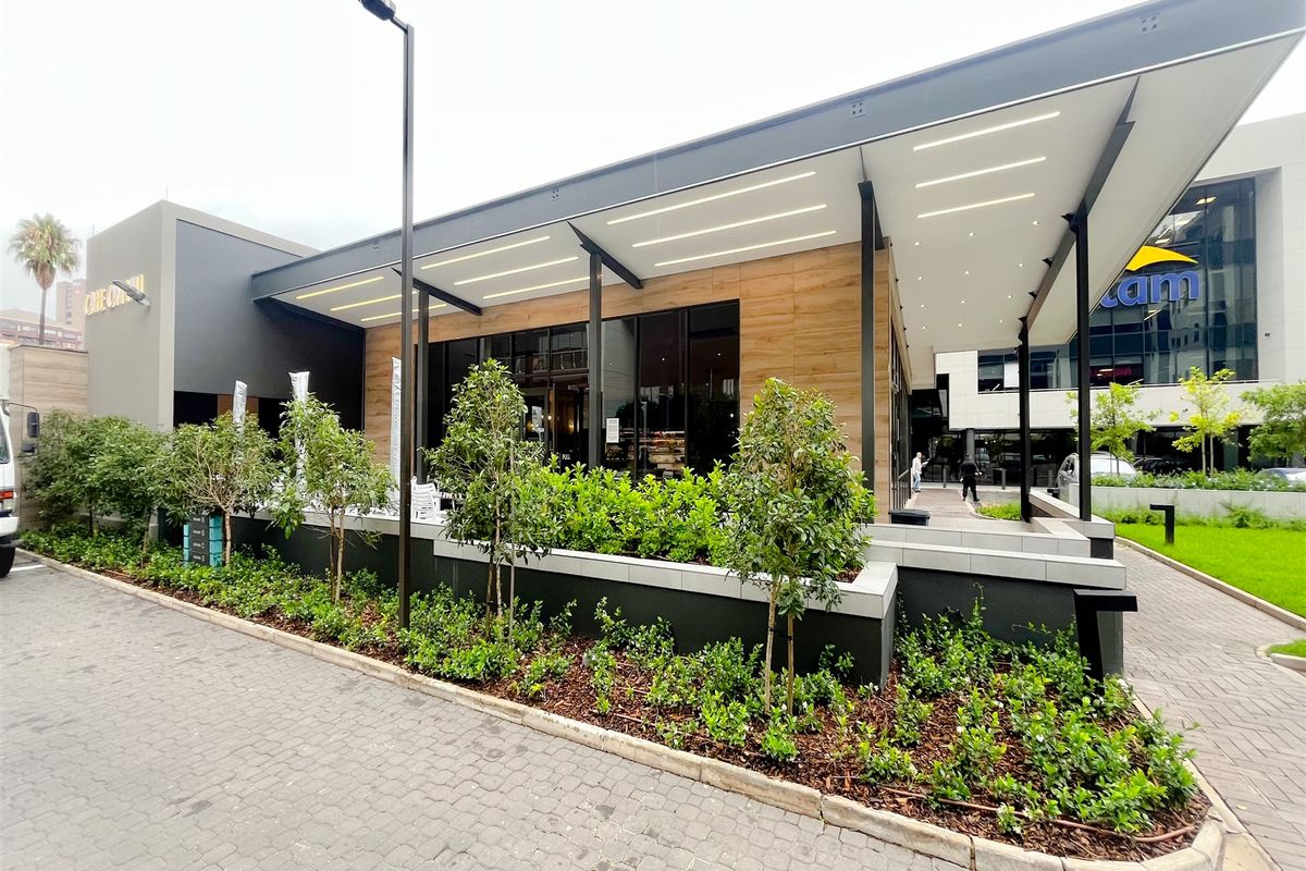 Commercial office park for sale in Parktown - Photo 4