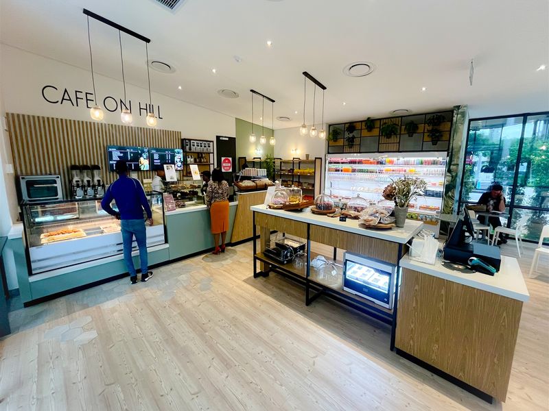 Commercial office park for sale in Parktown - Photo 5