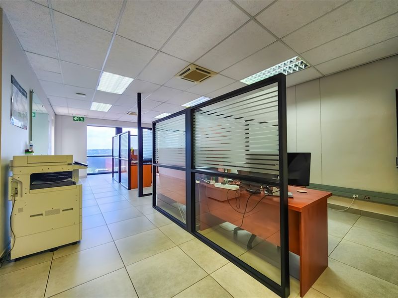 Modern 225m2 Office For Sale in Ruimsig - Photo 6