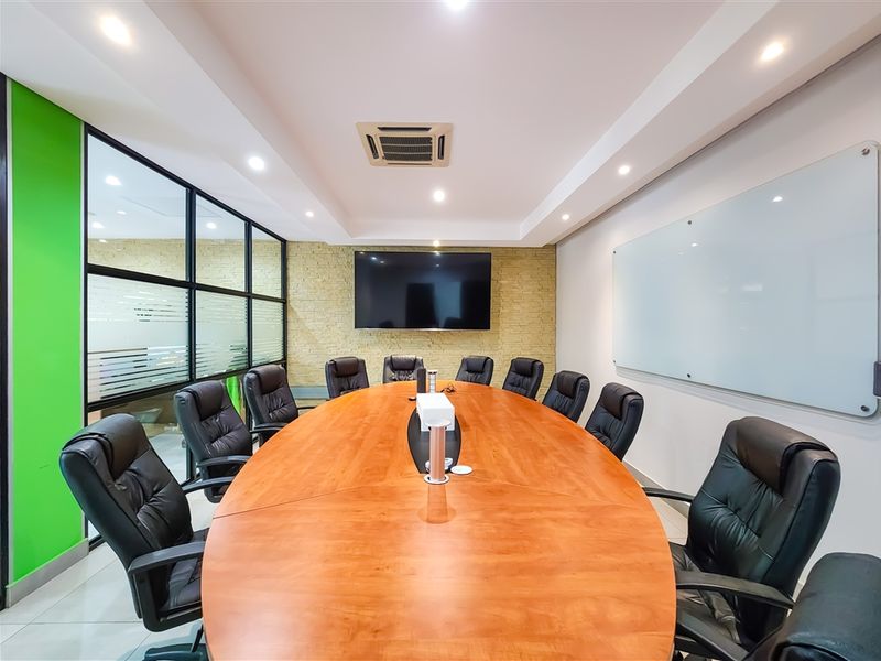 Modern 225m2 Office For Sale in Ruimsig - Photo 5