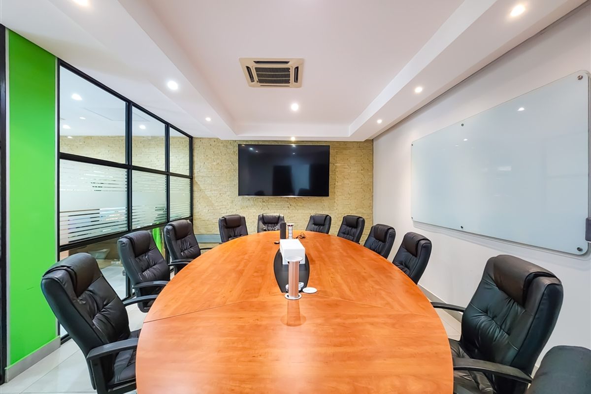 Modern 225m2 Office For Sale in Ruimsig - Photo 5
