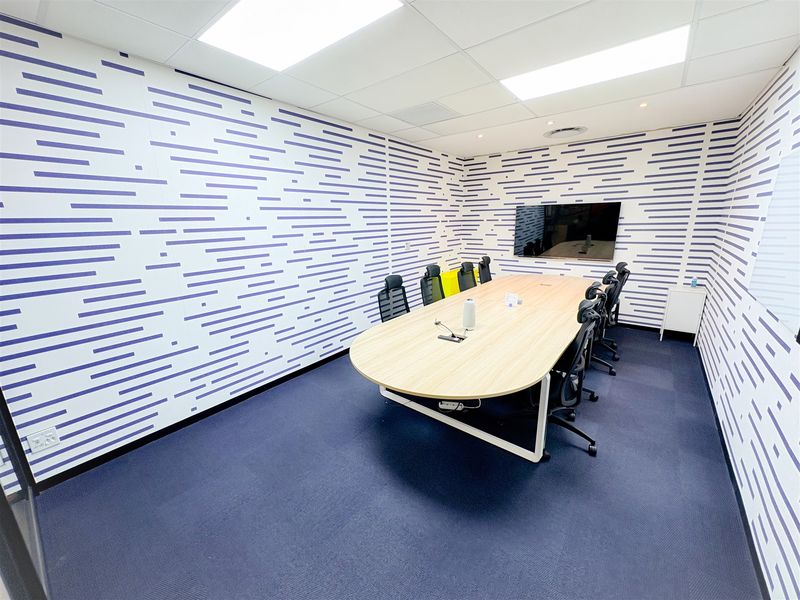 1005m2 office at 25 Scott Street in Waverley, Johannesburg - Photo 9