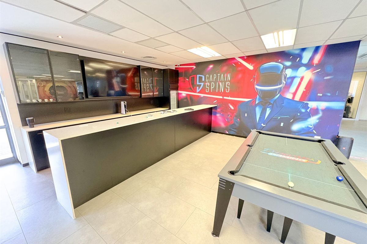 1005m2 office at 25 Scott Street in Waverley, Johannesburg - Photo 3