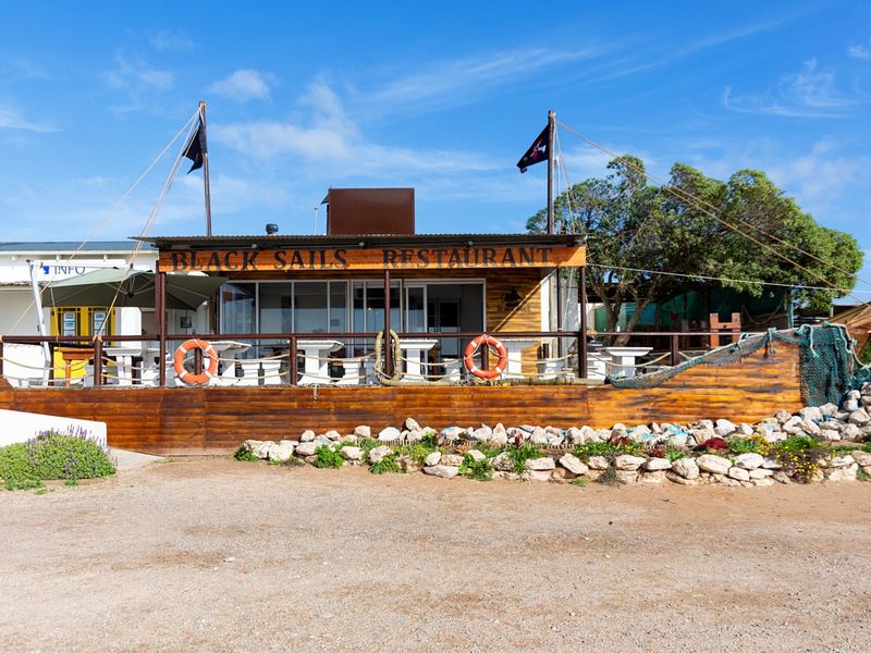 Distinctive 100-Seater Restaurant for Sale in Central Paternoster - Photo 2