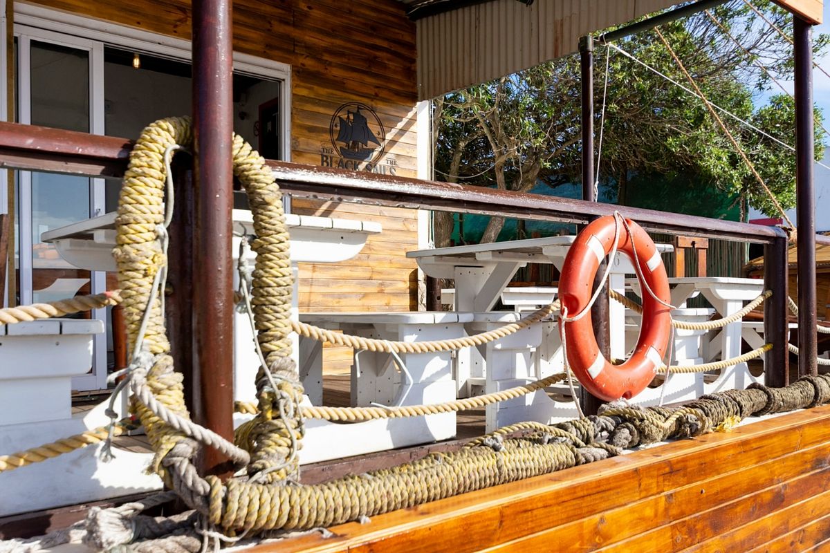 Distinctive 100-Seater Restaurant for Sale in Central Paternoster - Photo 5