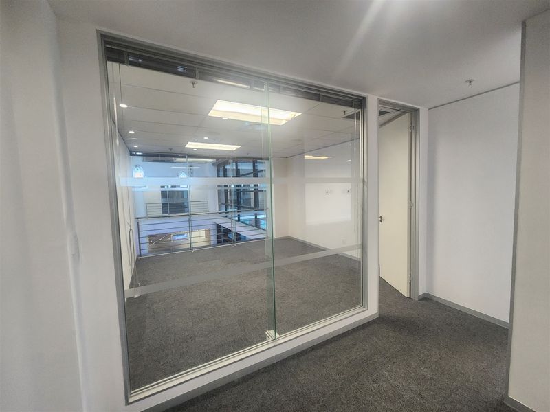 209m2 offices to let in Morningside, Sandton - Photo 4