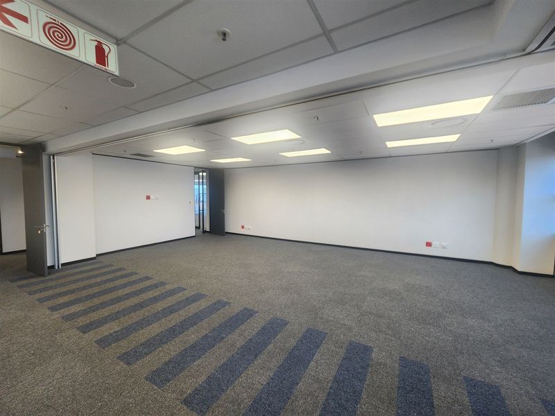 492m2 offices to let in Morningside, Sandton - Photo 7