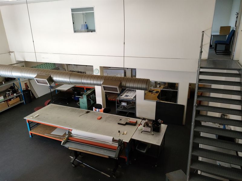 262m2  Warehouse  - FOR SALE - R2 350 000.00 - Photo 10