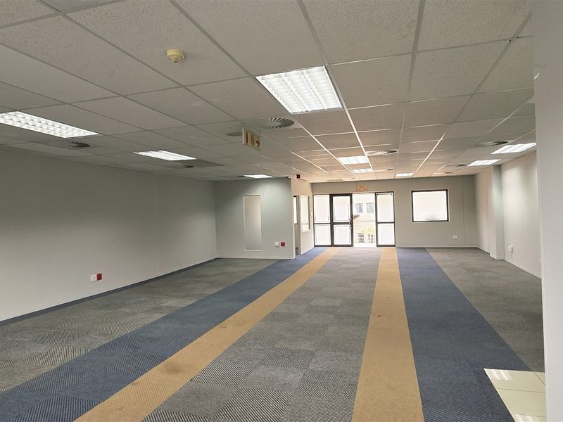 Office space to let in 703 Woodmead Office Park - Photo 8