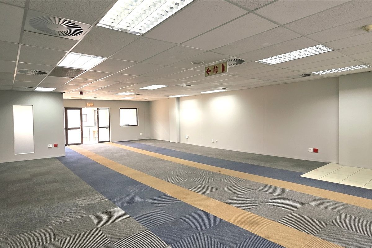 Office space to let in 703 Woodmead Office Park - Photo 5