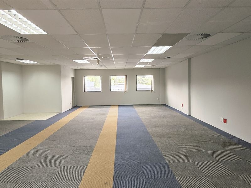 Office space to let in 703 Woodmead Office Park - Photo 6