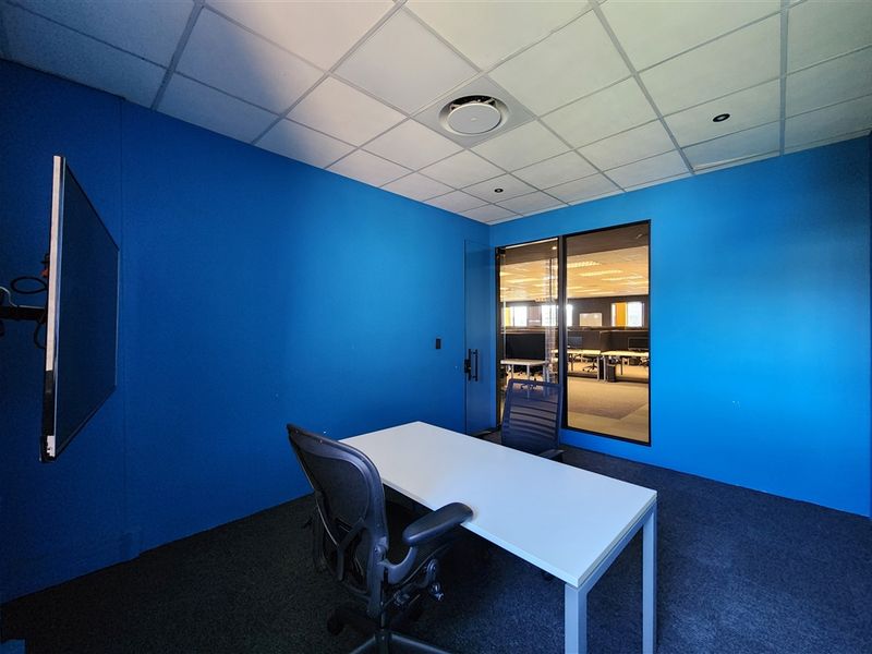 566m2 Office to Let in Quadrum Office Park - Photo 8