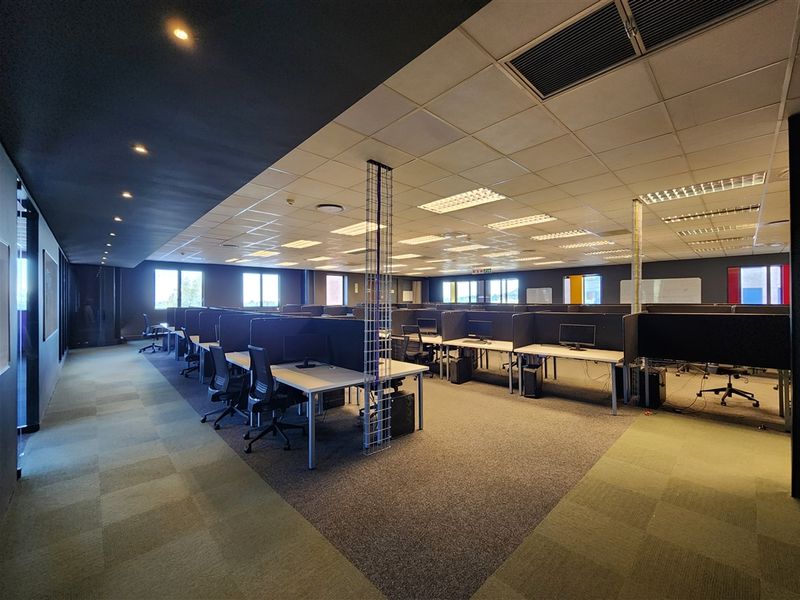 566m2 Office to Let in Quadrum Office Park - Photo 6