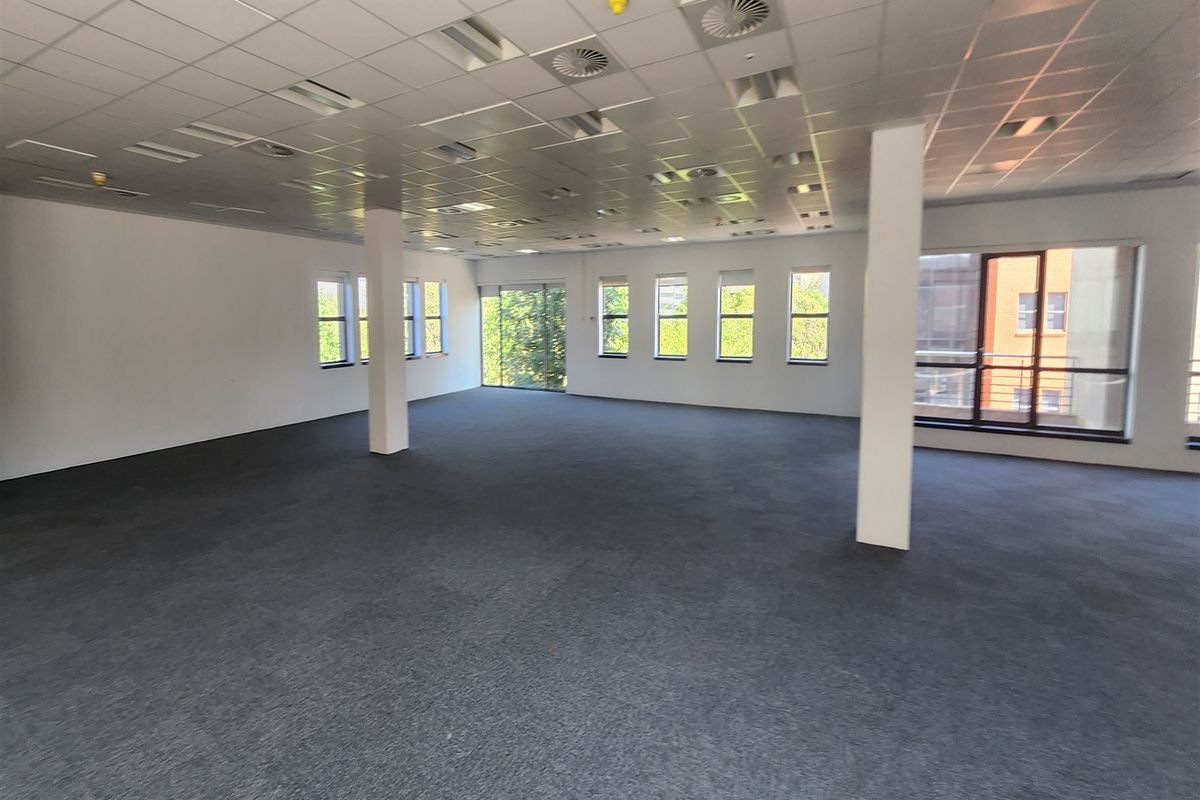 646.5sqm Offices to let in Wierda Valley, Sandton - Photo 2