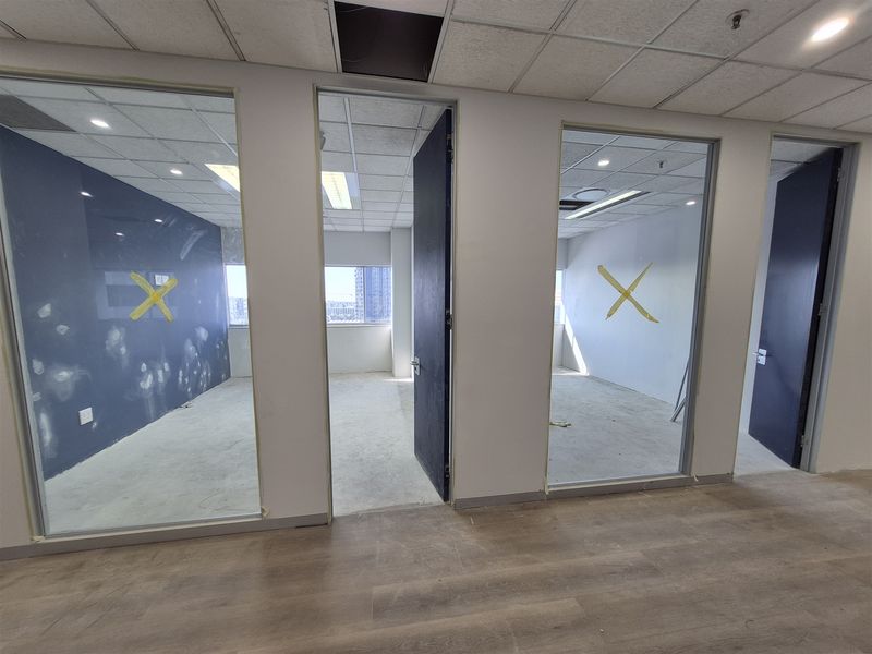 Offices to let in Rosebank - Photo 3