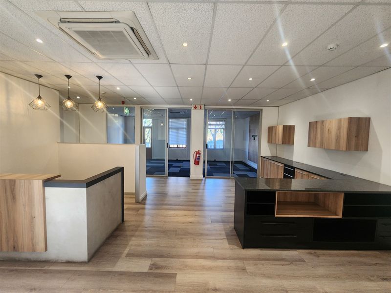404,31sqm Office space to let in Strathavon, Sandton - Photo 3