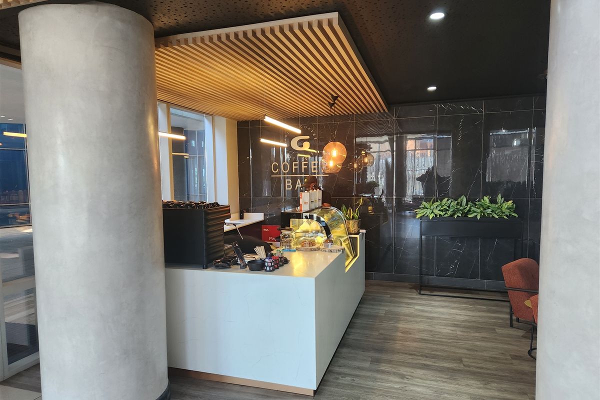 317,79 sqm Office space to let in Sandton - Photo 2