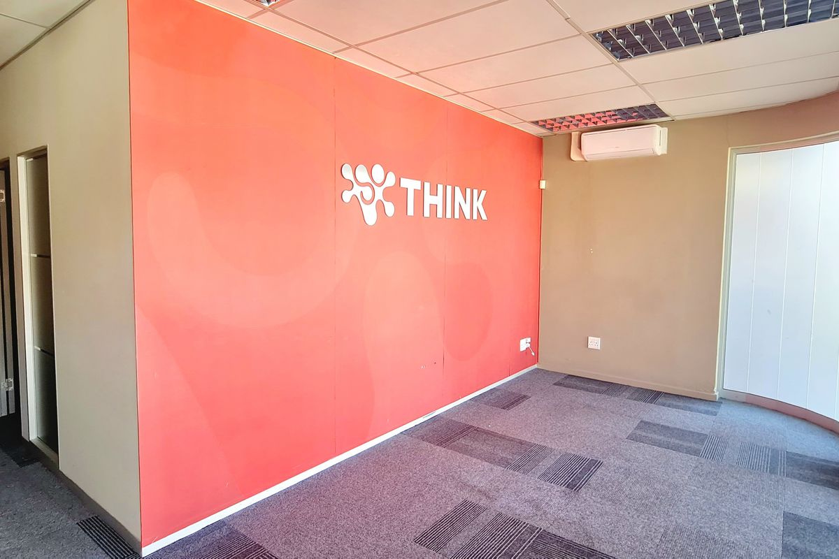 Modern office space to rent in CBD, Louis Trichardt - Photo 2