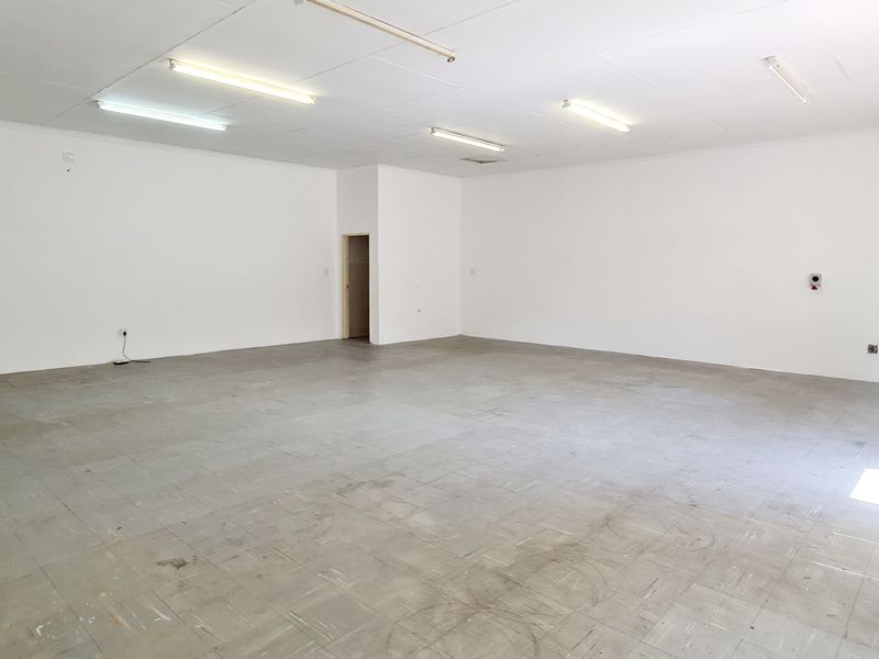 Open plan Office to rent in CBD, Louis Trichardt - Photo 2