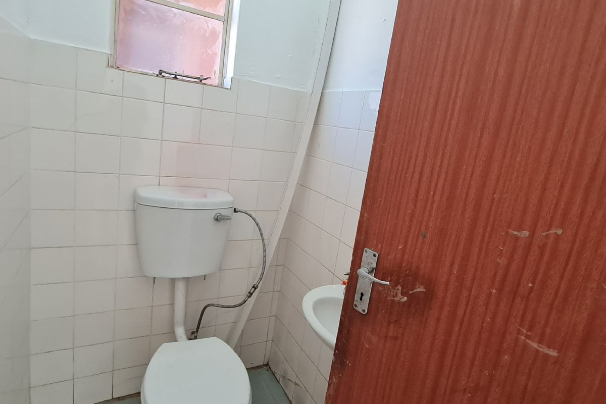 Open plan Office to rent in CBD, Louis Trichardt - Photo 4