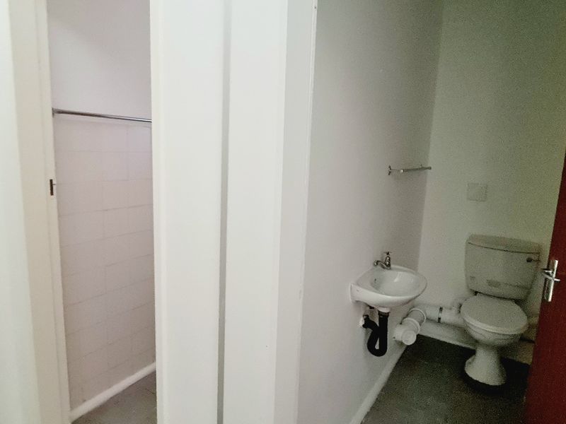 Spacious office to rent in CBD, Louis Trichardt - Photo 7