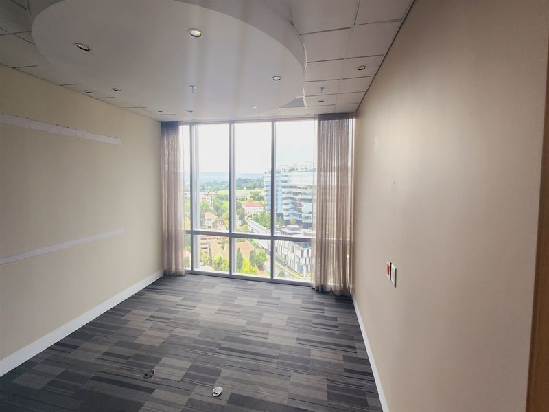 1420.78sqm Office space to let in Sandton - Photo 10