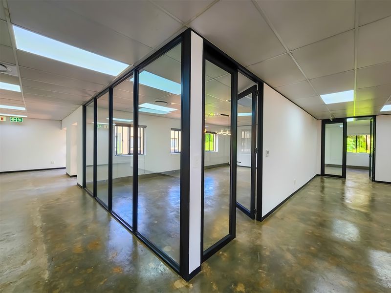 470m2 Office to Let in Clearwater Office Park - Photo 2