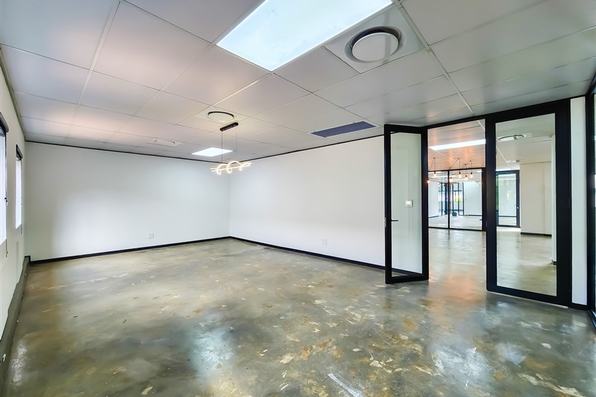 470m2 Office to Let in Clearwater Office Park - Photo 3